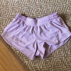 Lululemon hotty hot short in lavender size 6